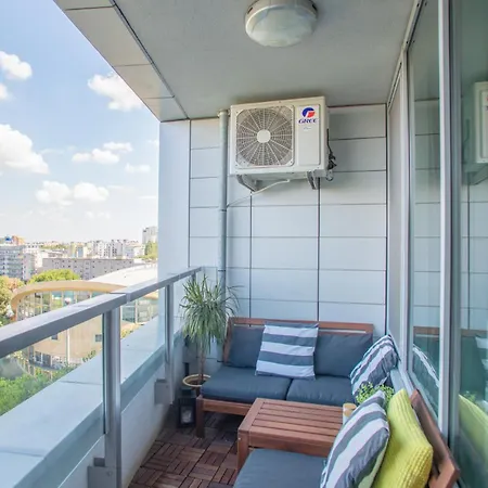 Apartman Modern 2-bedroom - Fully Outfitted - Free Parking Pozsony