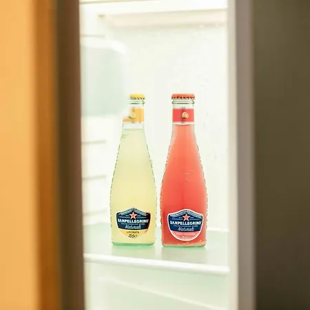 Apartman Modern 2-bedroom - Fully Outfitted - Free Parking *